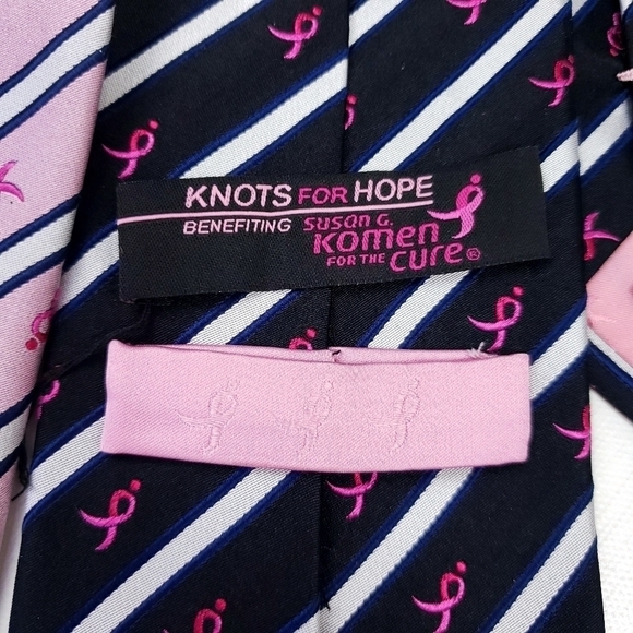 Susan G Komen  knots for hope 100% silk x 4 - Picture 8 of 10